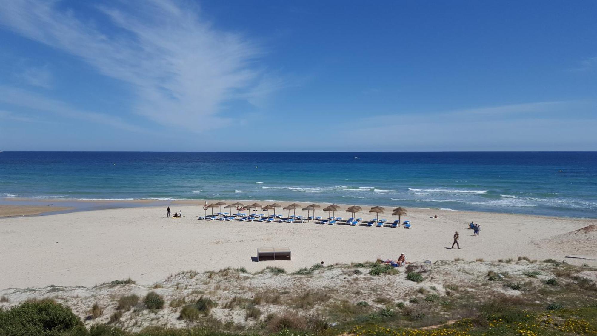 Sea View Apartment Beach Front Punta Prima ตอร์เรเวียคา ภายนอก รูปภาพ