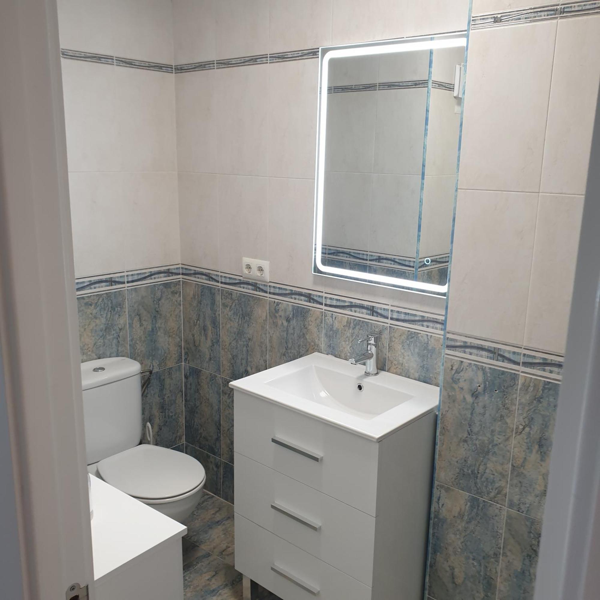 Sea View Apartment Beach Front Punta Prima ตอร์เรเวียคา ภายนอก รูปภาพ