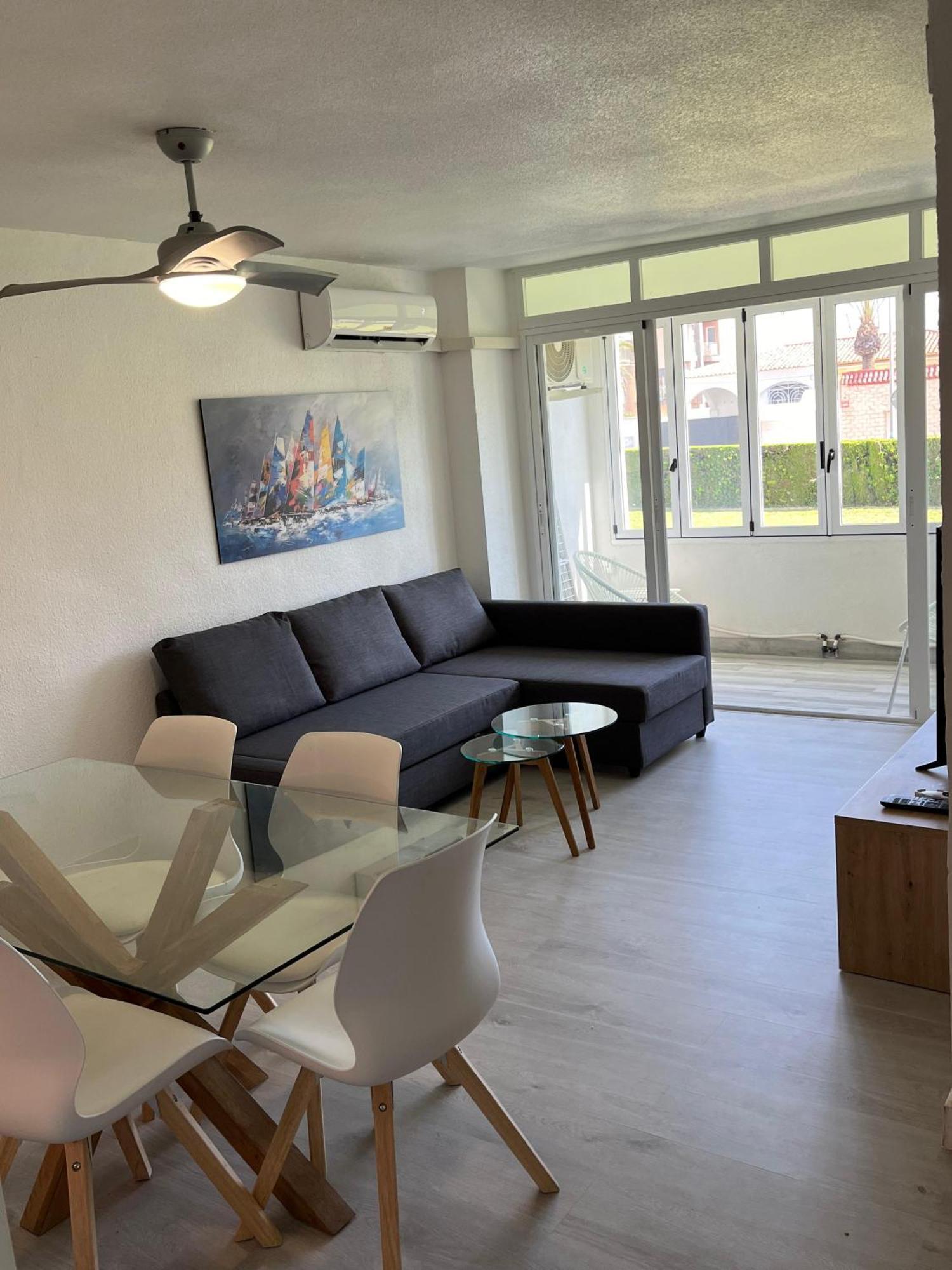 Sea View Apartment Beach Front Punta Prima ตอร์เรเวียคา ภายนอก รูปภาพ